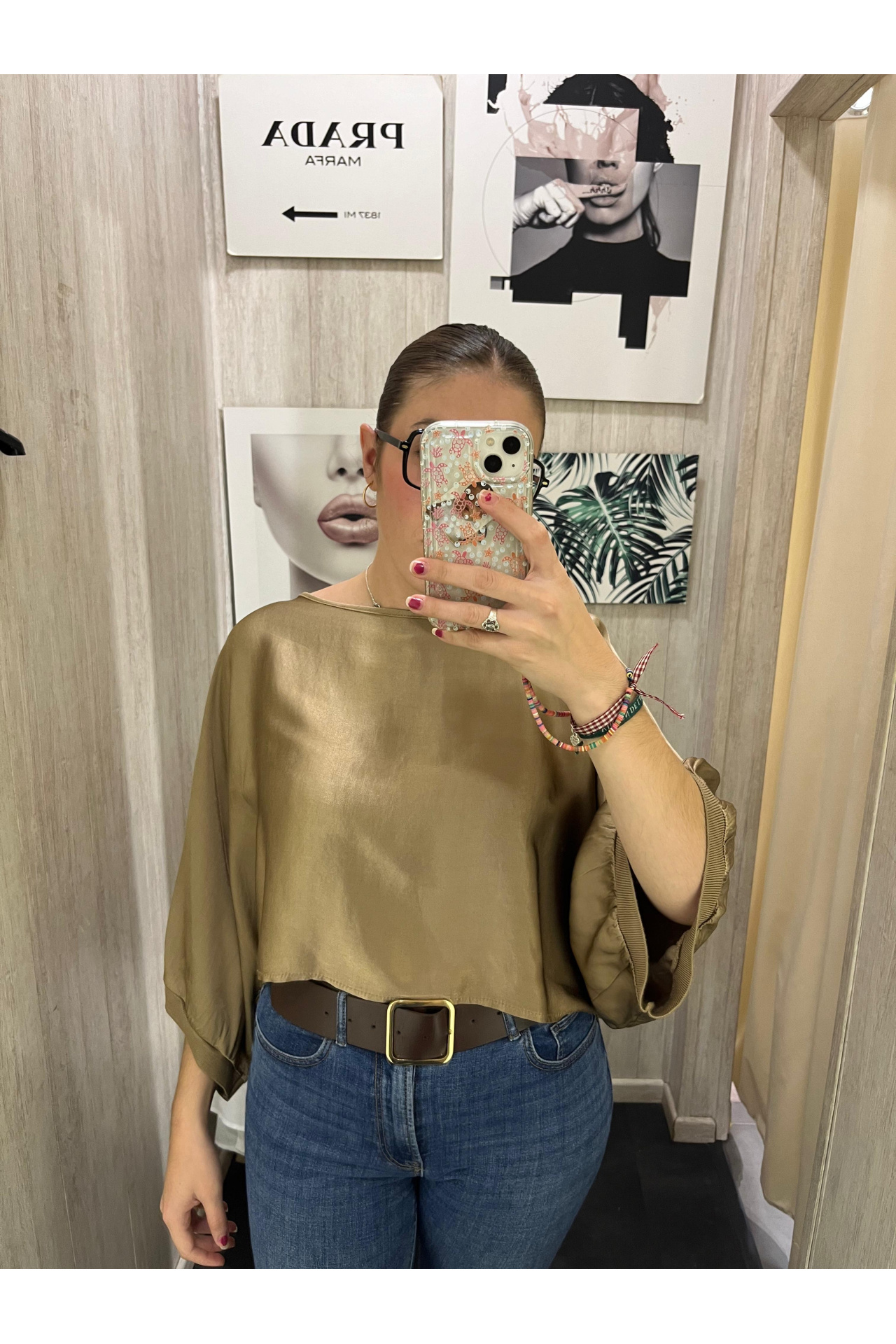 BLUSA CROPPED SATÉN BÁSICA